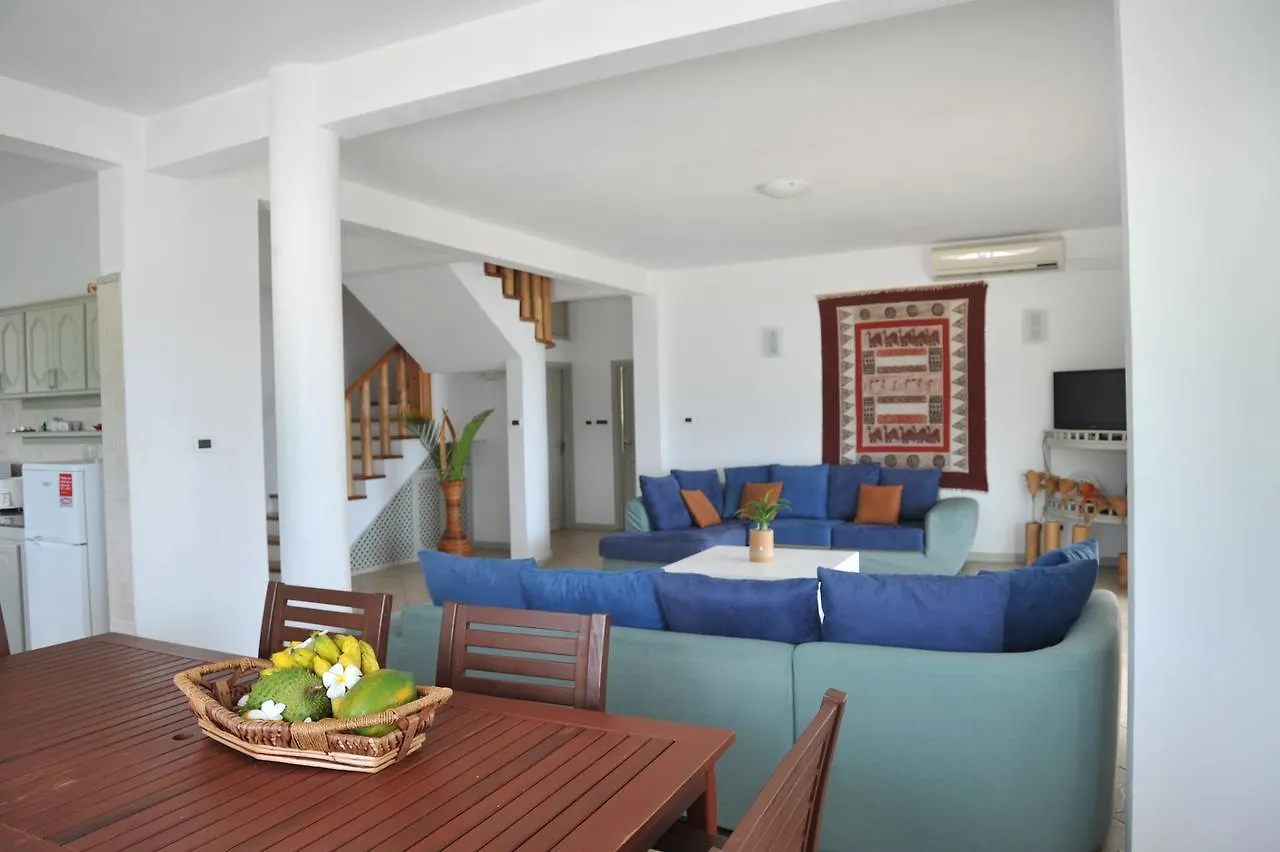 Fine View Villa Anse Royale 0*,